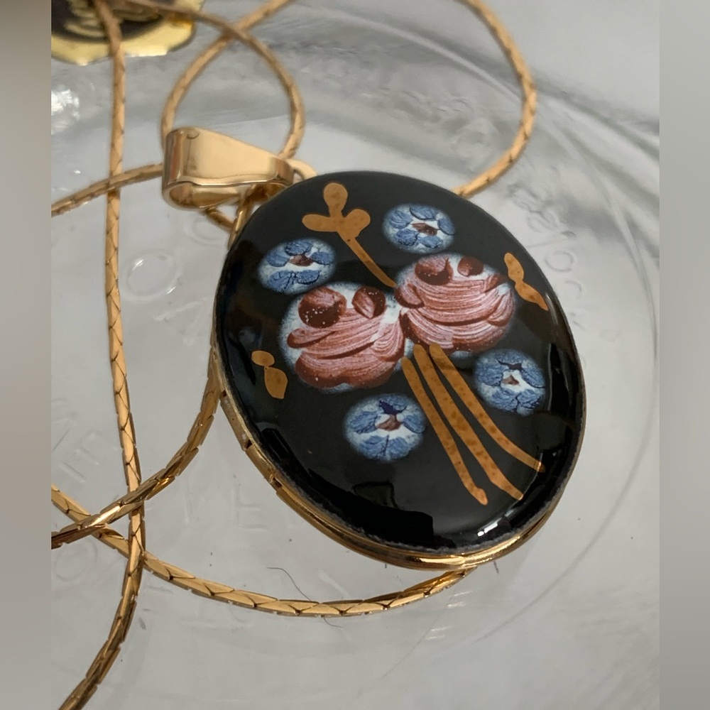 New vintage handmade abstract floral locket pendant necklace